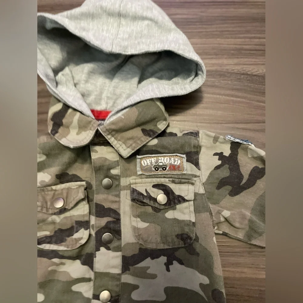 signature headquarters stylish camouflage
